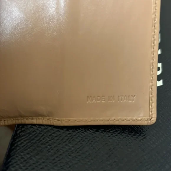 Authentic Prada wallet - Picture 12 of 12